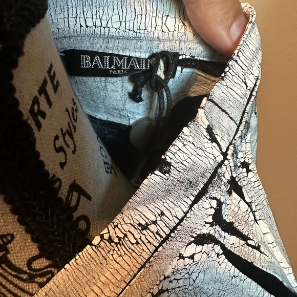 ❌SOLD❌ BALMAIN NWT $1670 Distressed Tee - Picture 5 of 6